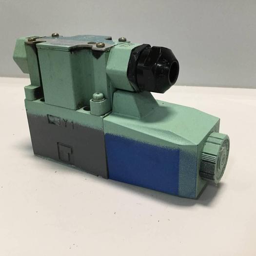 Used VICKERS Directional Control Valve DG4V32AMP7H750JA100 #91786