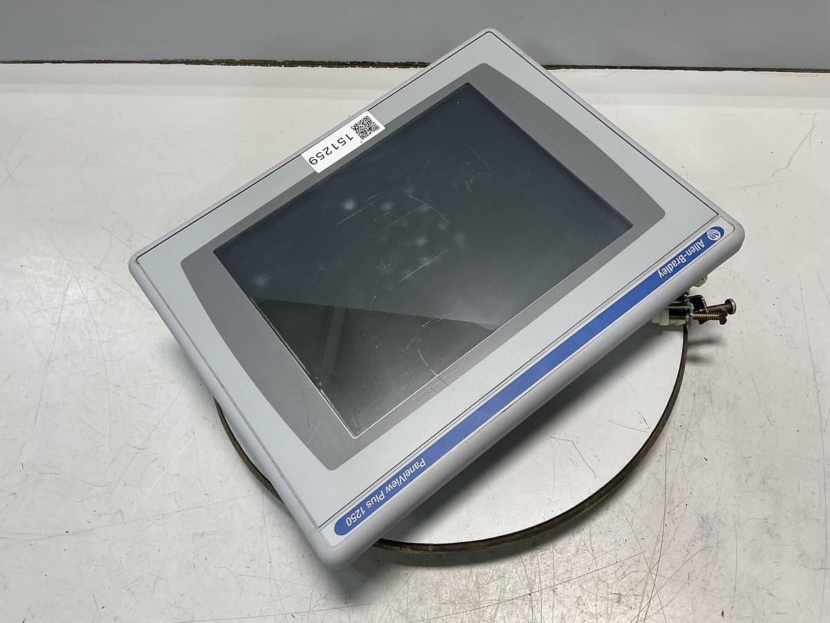 Used ALLEN BRADLEY 2711P-RP1AX SER G