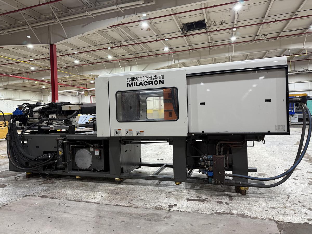 Used CINCINNATI MILACRON VT 300-29