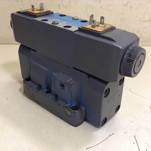 Used VICKERS Valve DG4V-3-6C-M-U-HL7-60-B13 Used
