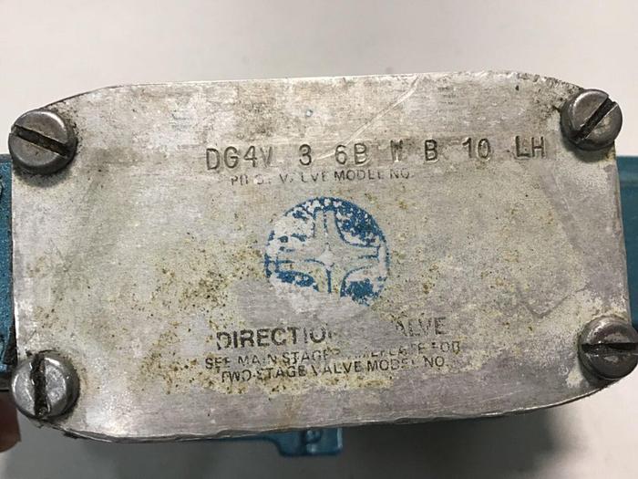 Used VICKERS Valve DG4V-3-6B-W-B-10-LH #140637