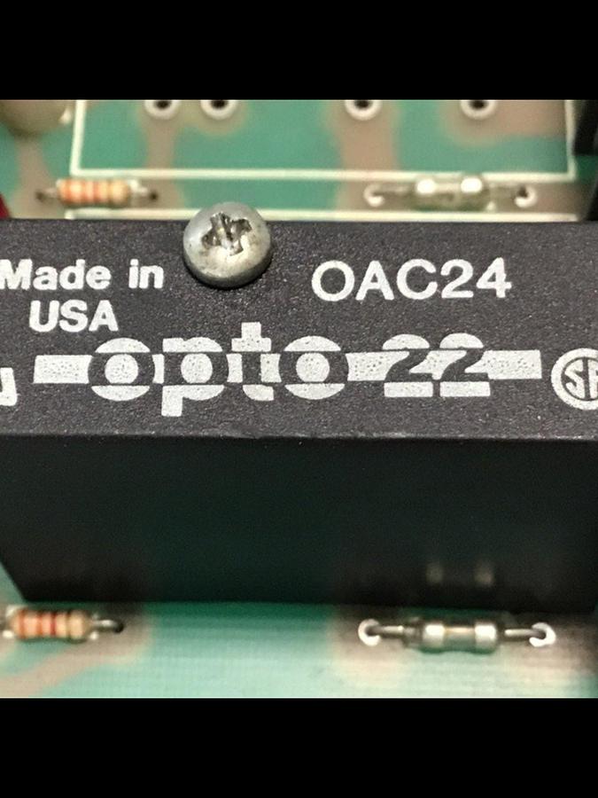 Used OPTO 22 4 Channel Output Rack PB4R USED