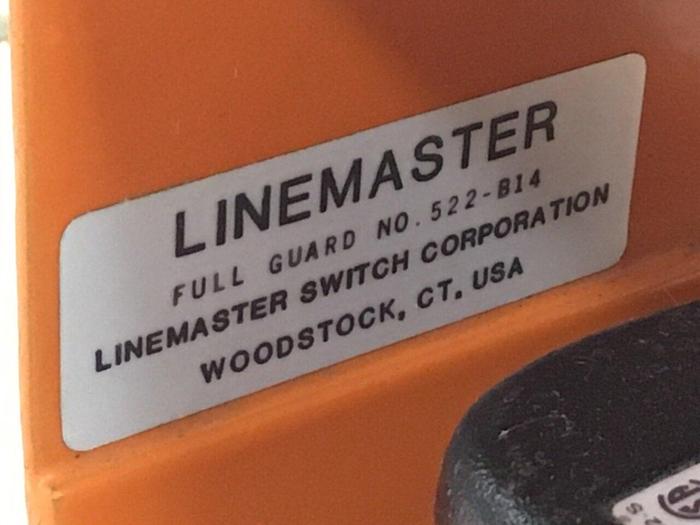 Used LINEMASTER Foot Switch Full Guard 522-B14 #117552