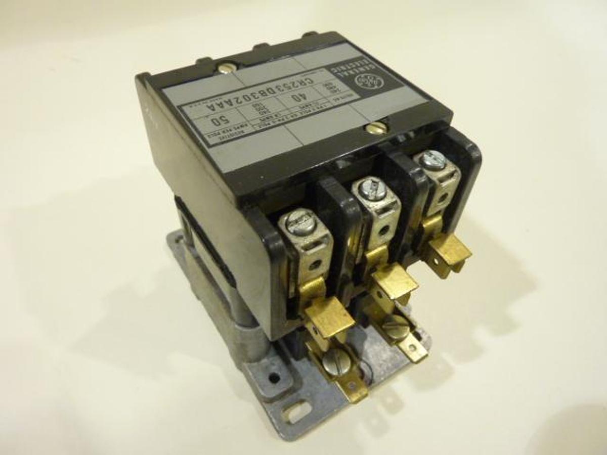 Used GENERAL ELECTRIC / GE Contactor CR253DB302AAA Used