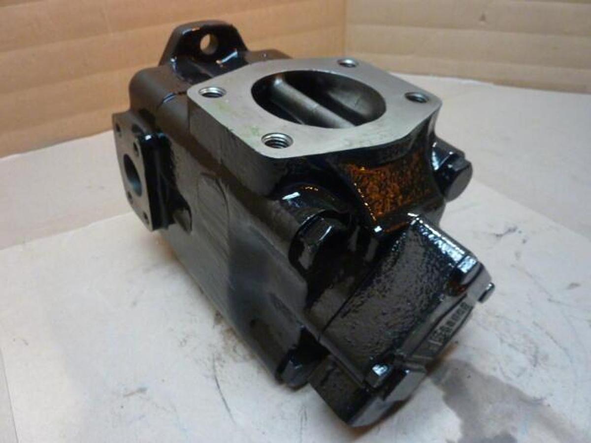 Used VICKERS Hydraulic Vane Pump 4520V42A8 USED