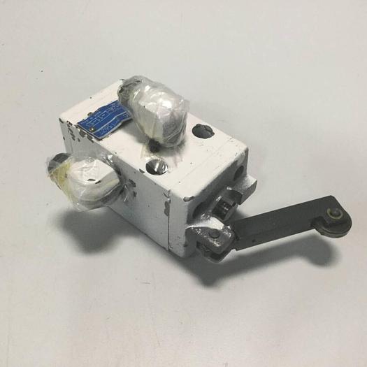 Used TOKIMEC Valve DT20S-3-2A-L-11-S3 #95229