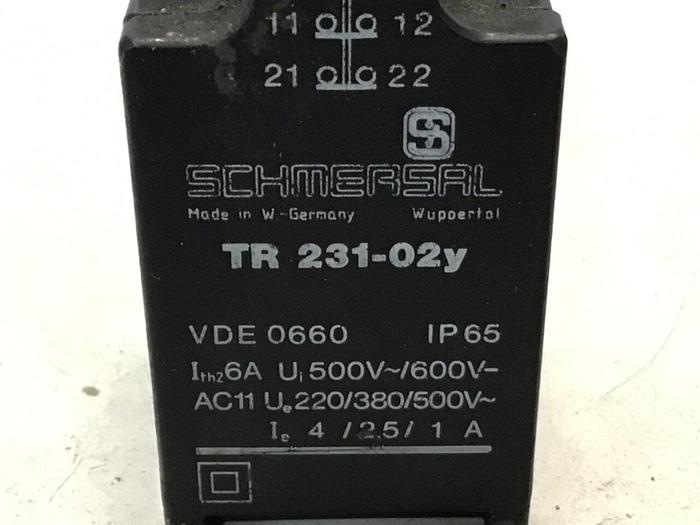 Used SCHMERSAL Limit Switch TR231-20Y #121906