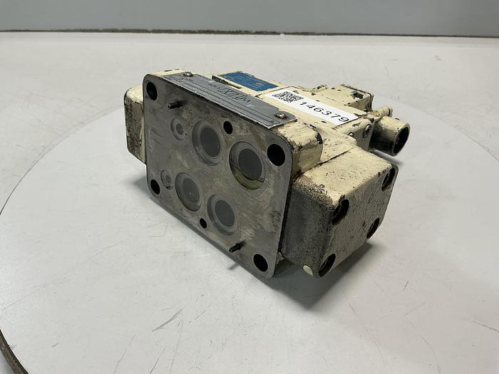 Used VICKERS DG5S4-042A-PL-T-40-T-40-JA-M