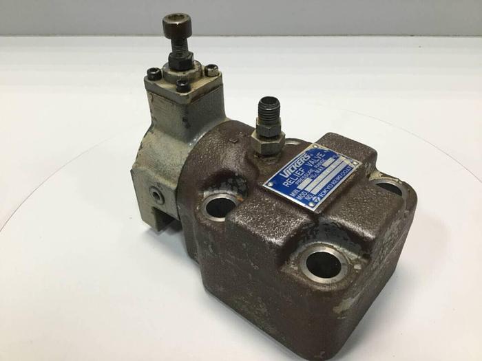 Used VICKERS Relief Valve TCG6206FVYBPLT11S12 #98160