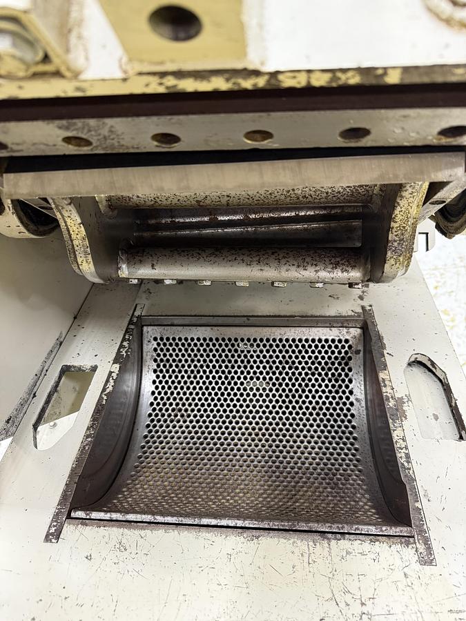 Used DNL / NOT CLEANED AEC NELMOR Grinder Granulator MV1012 USED