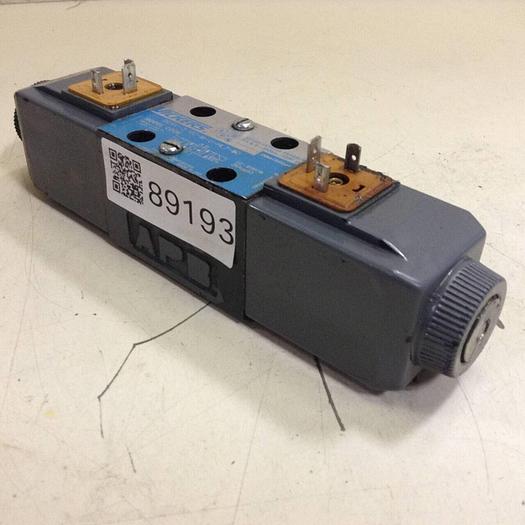 Used VICKERS Directional Valve DG4V-3-6C-M-U-HL7-60 Used