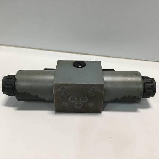 Used MANNESMANN REXROTH Valve 4WE10E6730CG24N9Z4T08 #105878