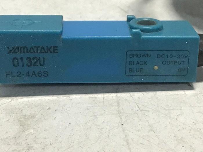 Used YAMATAKE Proximity Switch FL2-4A6S Used