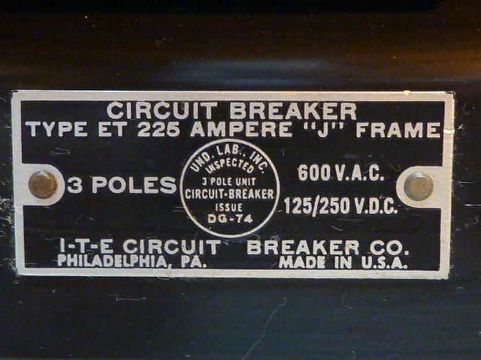 Used SIEMENS 225 Amp Circuit Breaker ET5914 #36780