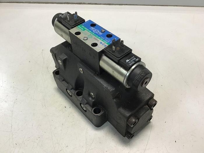 Used VICKERS Valve DG4V3S6CMUHL760EN490B13 #139123