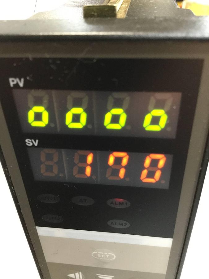 Used RKC Temperature Control REX-C400FK03MAN USED