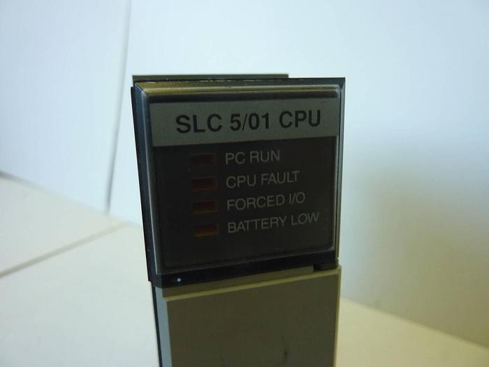 Used ALLEN BRADLEY 5/01 Processor Unit 1747-L511 SER B #11201