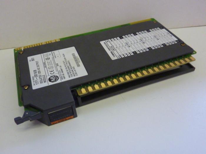 Used ALLEN BRADLEY AC Output Module 1771-OD16 SER B #10418