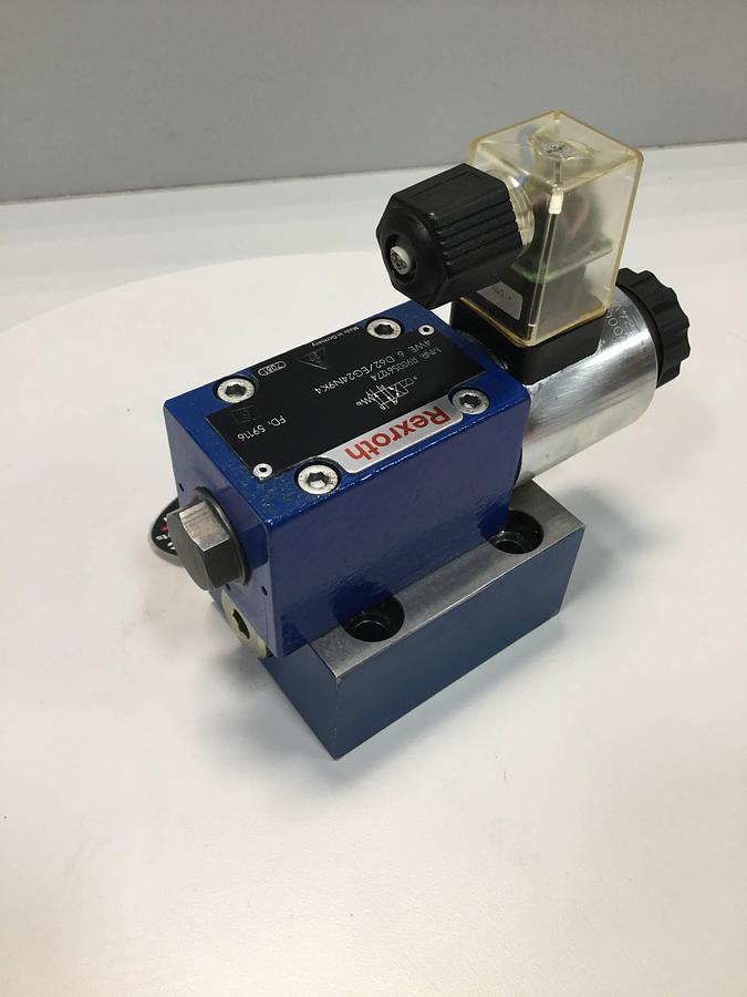 Used REXROTH Valve 4WE6D62EG24N9K4 USED