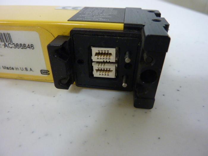 Used STI Light Curtain Transmitter MCJ47-30-1500-X1 Used