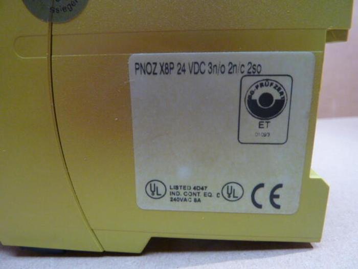 Used PILZ Safety Relay PNOZX8P24VDC3N/O2N/C2SO #36680