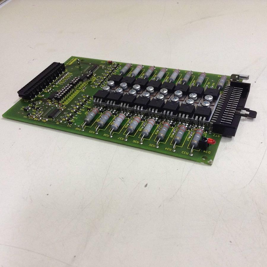 Used BACHMANN ELECTRONIC Output Card CA16/P2.5S E06149/00 USED