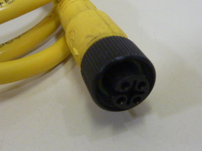 Used ALLEN BRADLEY Photoswitch & Cable 889D-F4ACDM-1 SER B #64515