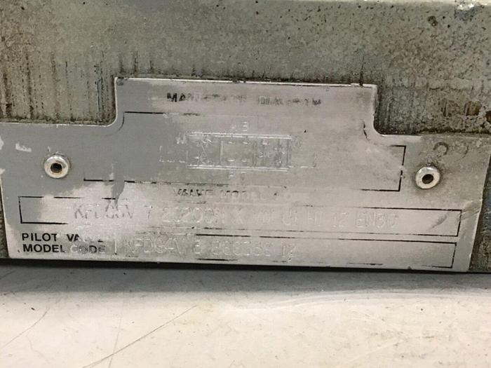 Used VICKERS Valve KFDG5V72C200NXVMU1H112EN30 Used