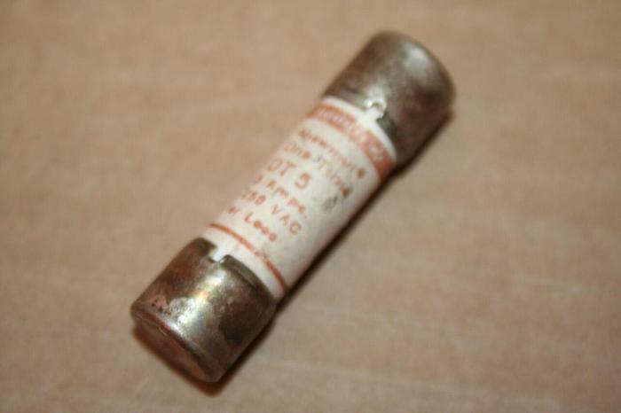 Used GOULD / SHAWMUT 5 Amp Fuse OT5 Used