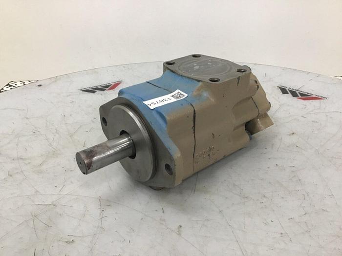 Used VICKERS Pump 3520V38E8 #138754