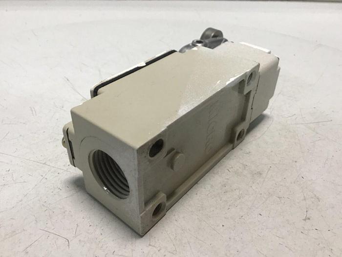 Used YAMATAKE Limit Switch LJA10-11A21N-003 #121725
