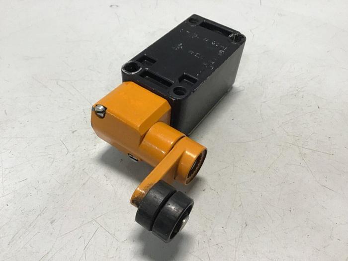 Used SIEMENS Limit Switch3 3SE3 120-1GW-Z #121181