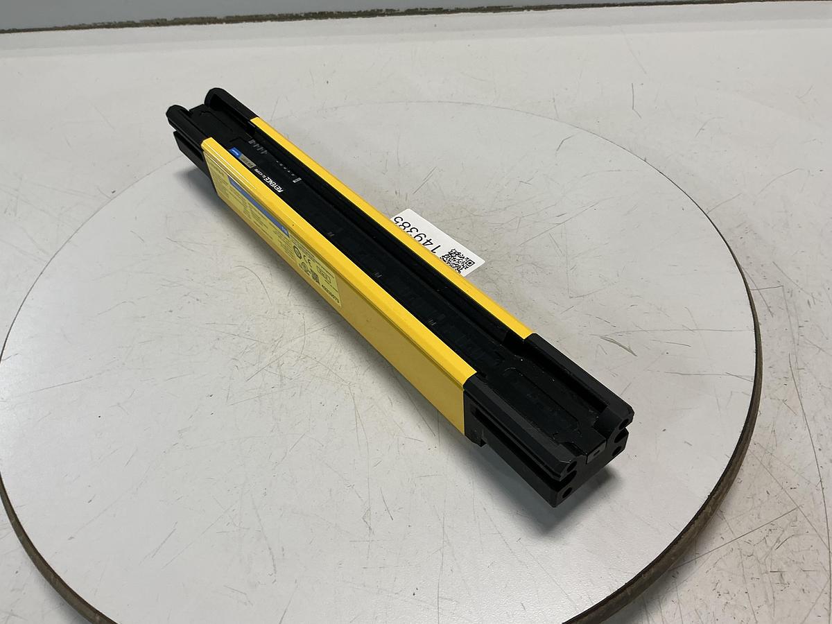 Used KEYENCE SL-V31FM-R