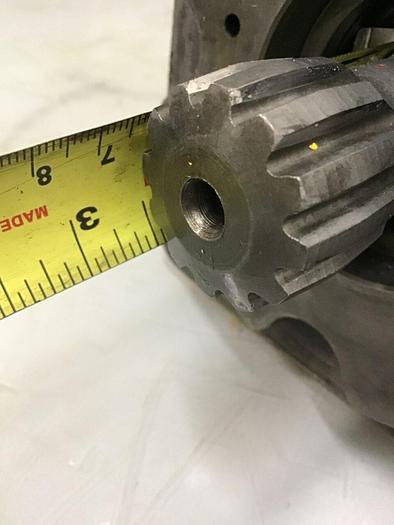 Used CHAR LYNN Hydraulic Screw Motor 111 1037 004 Used