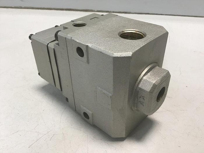 Used SMC Solenoid Valve VP3145 #124269