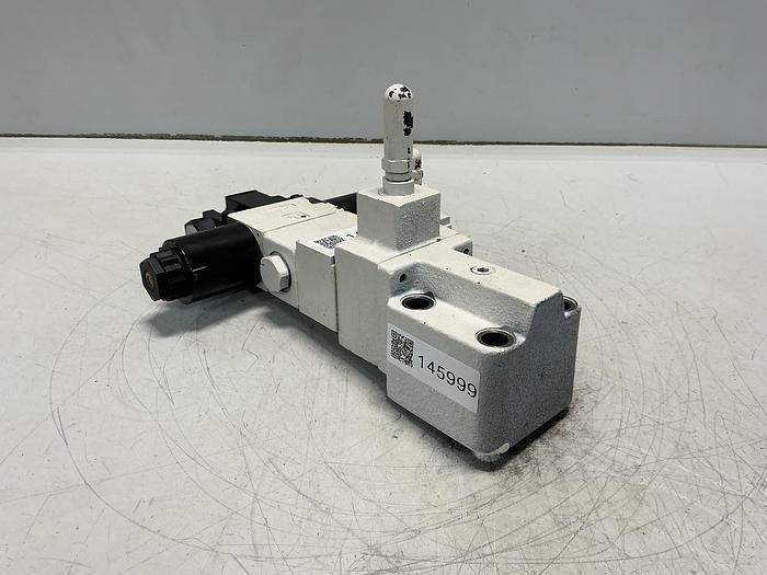 Used TOKIMEC Valve DG4VS-3-0C-M-P7-H-7-P12-52 Used