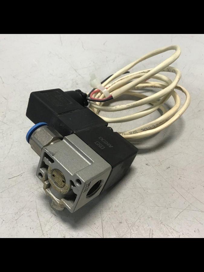 Used SMC Solenoid Valve EVT307V-5D-02F USED
