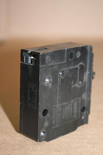Used SIEMENS 20 Amp Circuit Breaker MP120 #19382