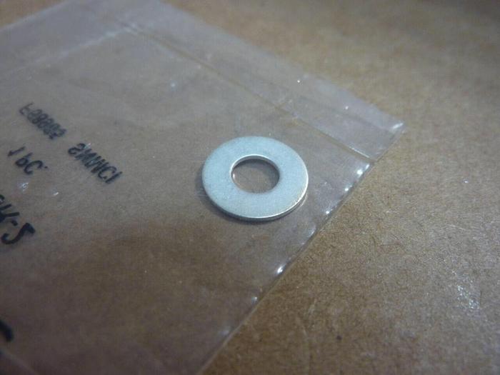 SWAGELOK Face Seal Fitting NI-4-VCR-2 #39266 SCRAPPED / DNL