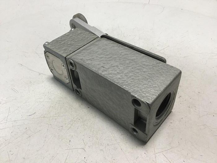 Used TELEMECANIQUE Lox-Switch C2JK05 Used