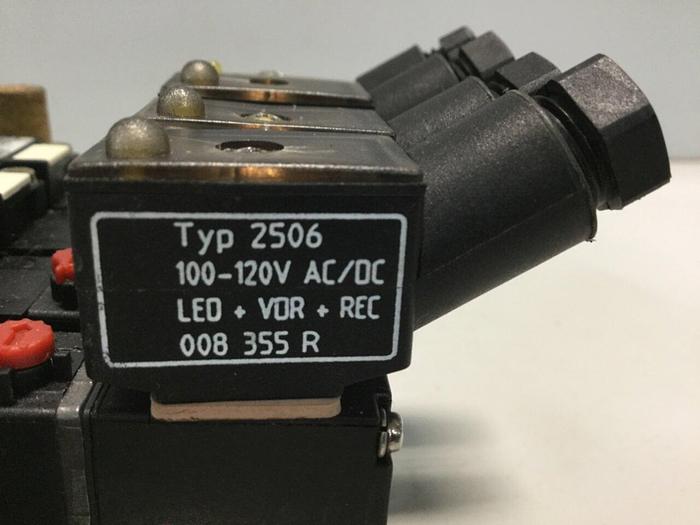 Used BURKERT EASY FLUID CONTROL Manifold & Valves 425454K #111206