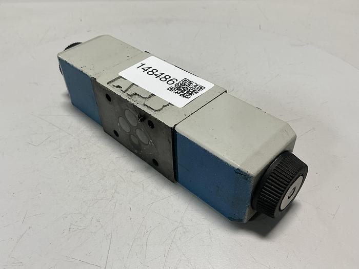 Used TOKIMEC DG4V-3-2C-M-U-B6-60