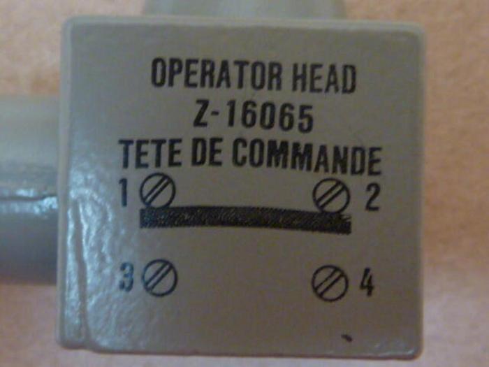 Used ALLEN BRADLEY Limit Switch Head Z-16065 #34924