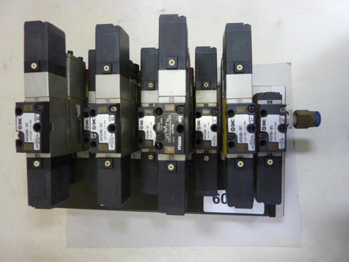 Used SMC Control Block w/ Valves VFS2100-F5Z #60109