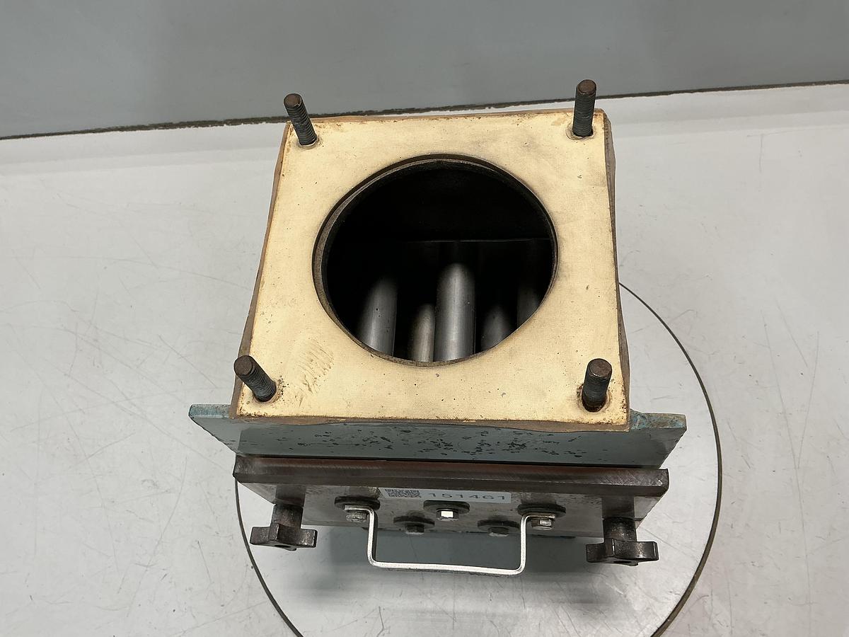 Used METAL FABRICATOR NO MODEL / NO TAG