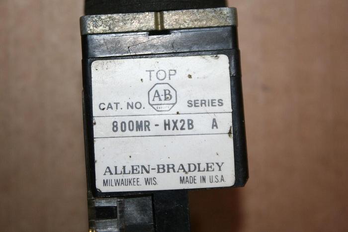 Used ALLEN BRADLEY Selector Switch 800MR-HX28 Used