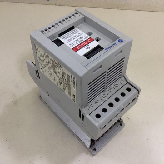 Used ALLEN BRADLEY Speed Controller 160-AA08NSF1 SER C USED