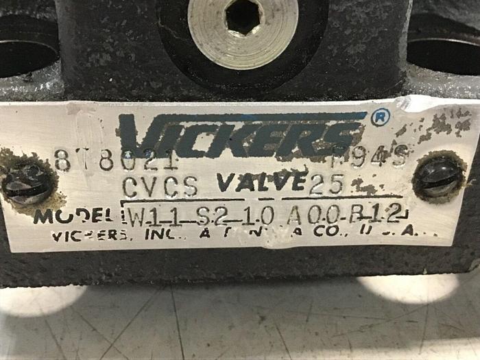 Used VICKERS Valve DG4V-3-2A-M-U-HL7-60 Used