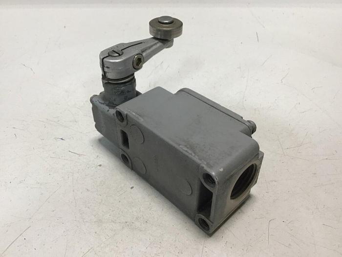 Used OMRON Limit Switch WLCA2-2 #121886
