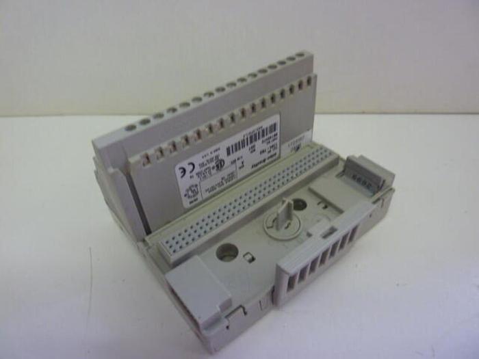 Used ALLEN BRADLEY Input Module 1794-IB16 SER A #33246